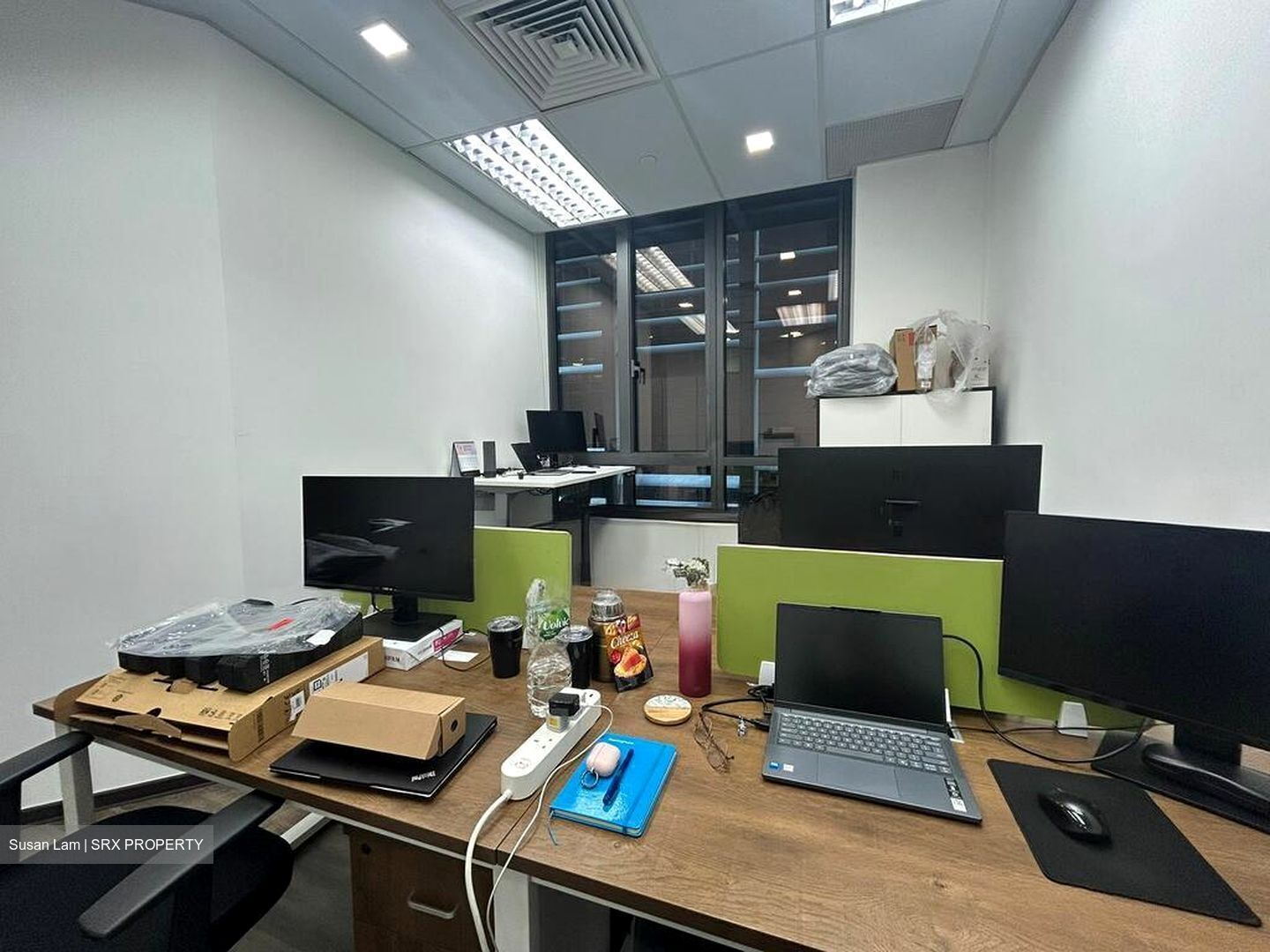 PLUS (D1), Office #498559861